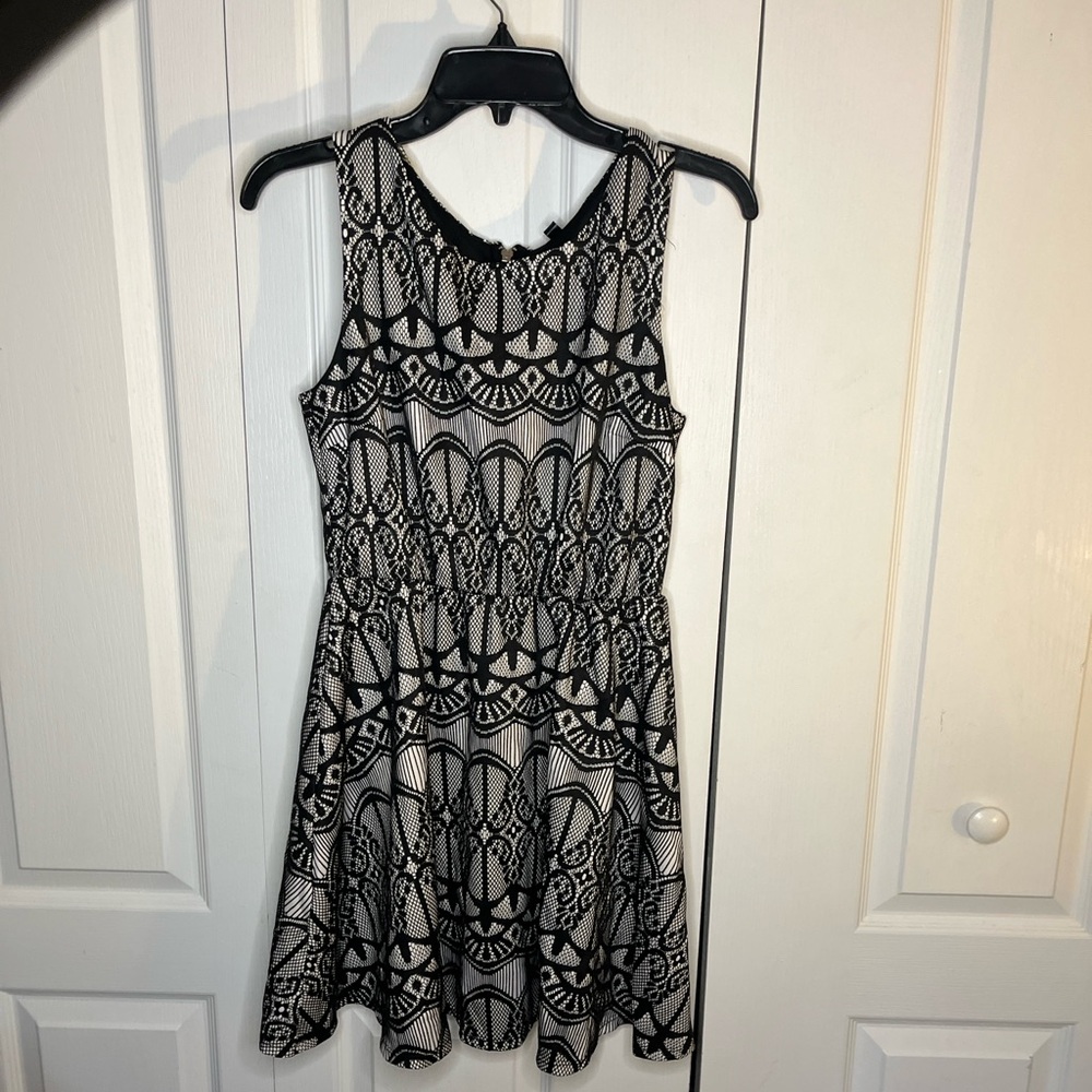 Elegant Black and Beige Patterned Skater Dress